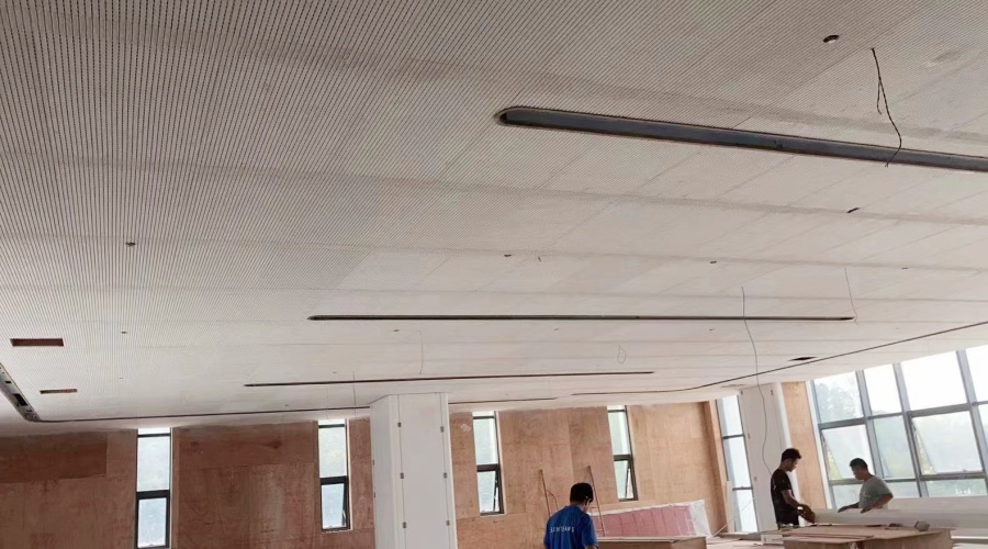 廣東農(nóng)信數(shù)據(jù)中心精裝修工程-飾紀上品GRG造型項目