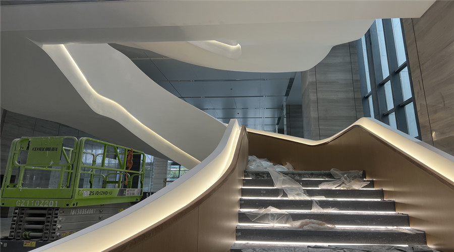 珠海藍(lán)灣假日廣場GRG旋轉(zhuǎn)樓梯 珠海藍(lán)灣假日廣場GRG旋轉(zhuǎn)樓梯