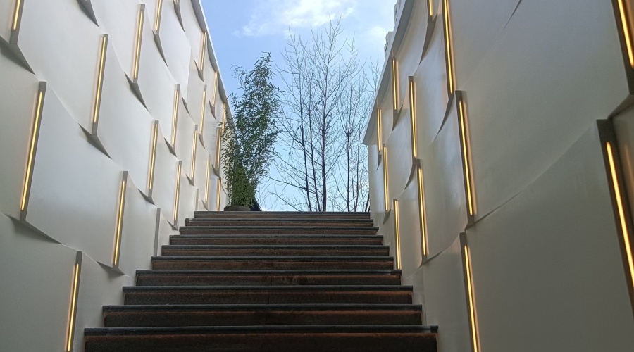 終南山寨GRC幕墻板構件工程 終南山寨GRC幕墻板構件工程