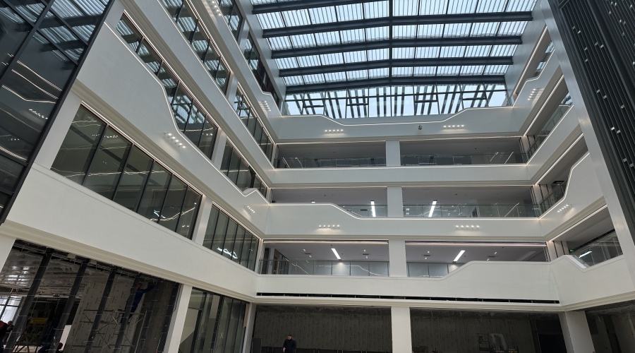 GRG中庭攔河 GRG中庭攔河