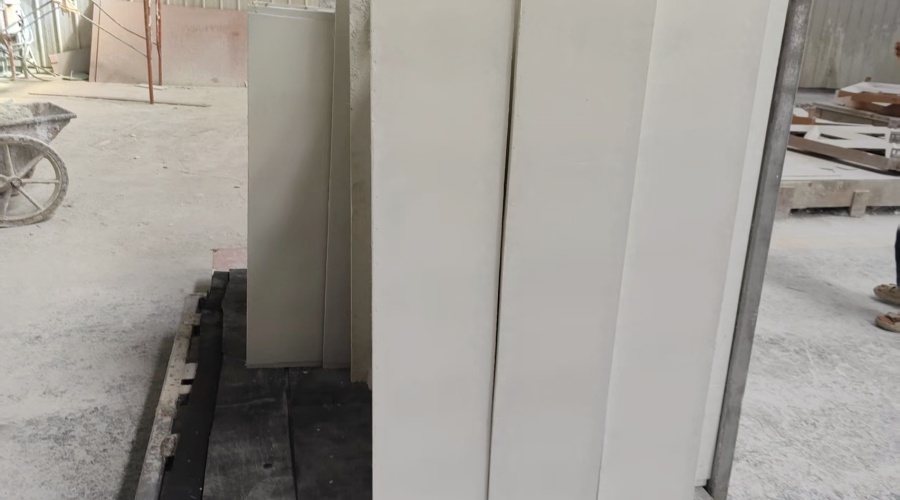 廣西梧州風(fēng)電儲(chǔ)能GRC包柱子工程 廣西梧州風(fēng)電儲(chǔ)能GRC包柱子工程