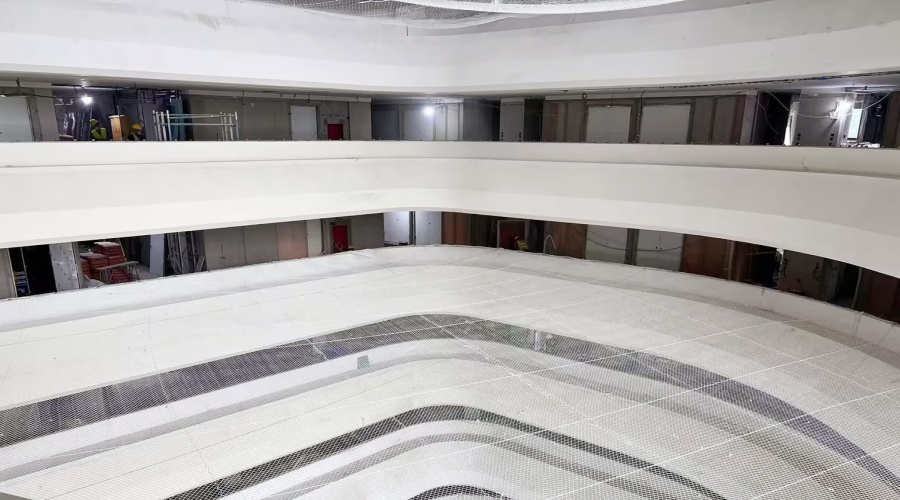 深圳國(guó)際交流中心GRG攔河造型工程